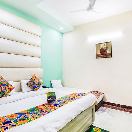 Fabhotel Plus Maniram Palace 아그라 외부 사진