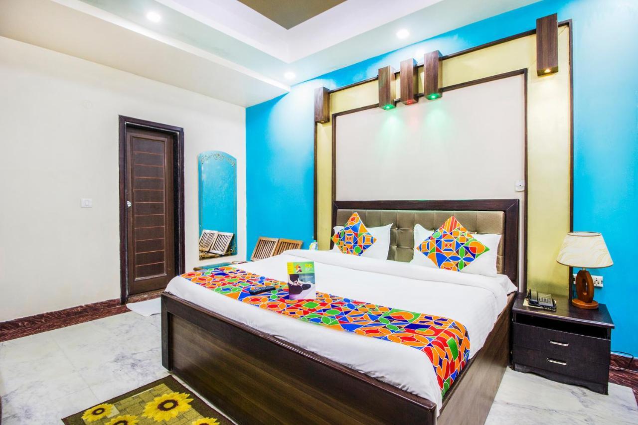Fabhotel Plus Maniram Palace 아그라 외부 사진