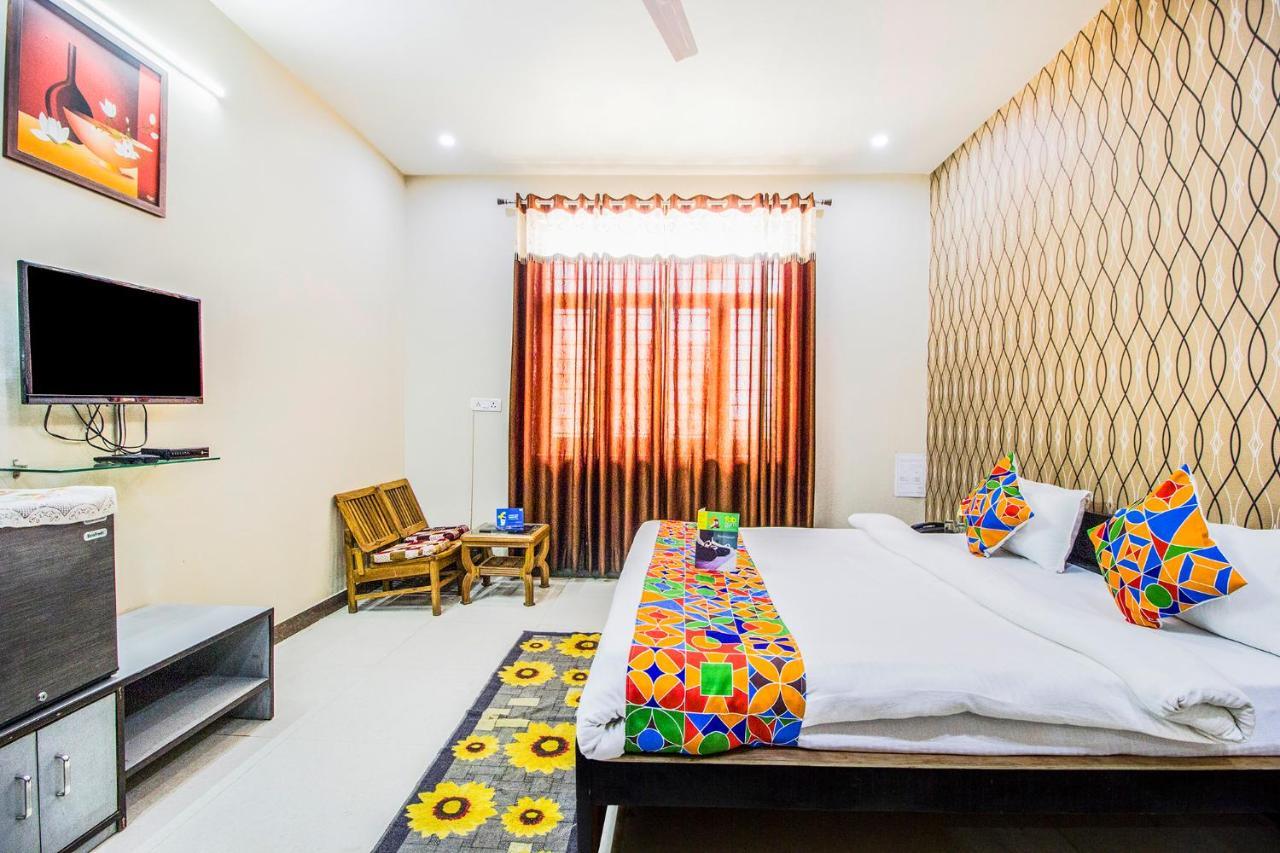 Fabhotel Plus Maniram Palace 아그라 외부 사진