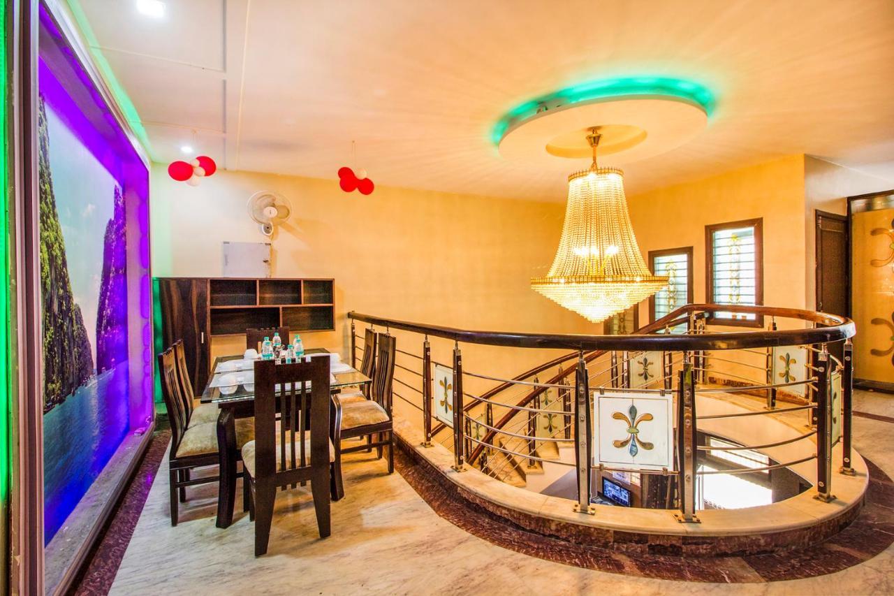Fabhotel Plus Maniram Palace 아그라 외부 사진